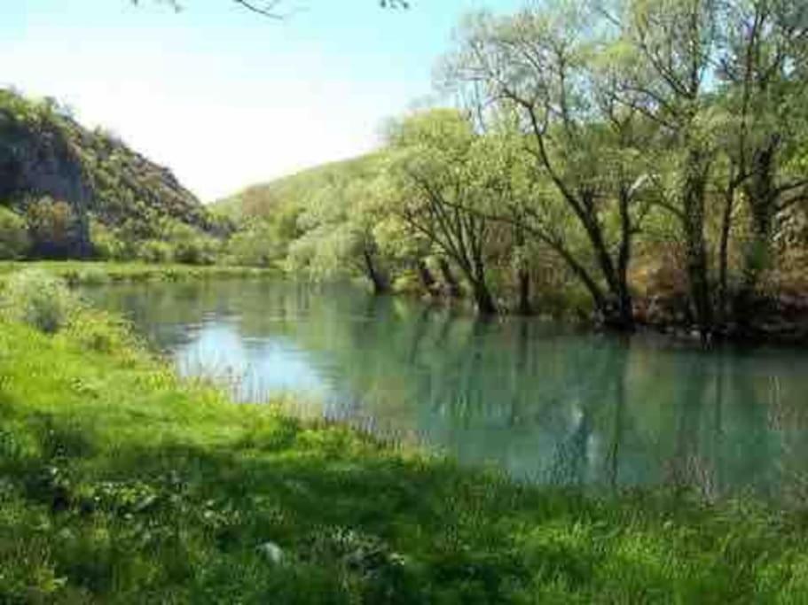 Apartment Old Town - Bambo Knin Εξωτερικό φωτογραφία
