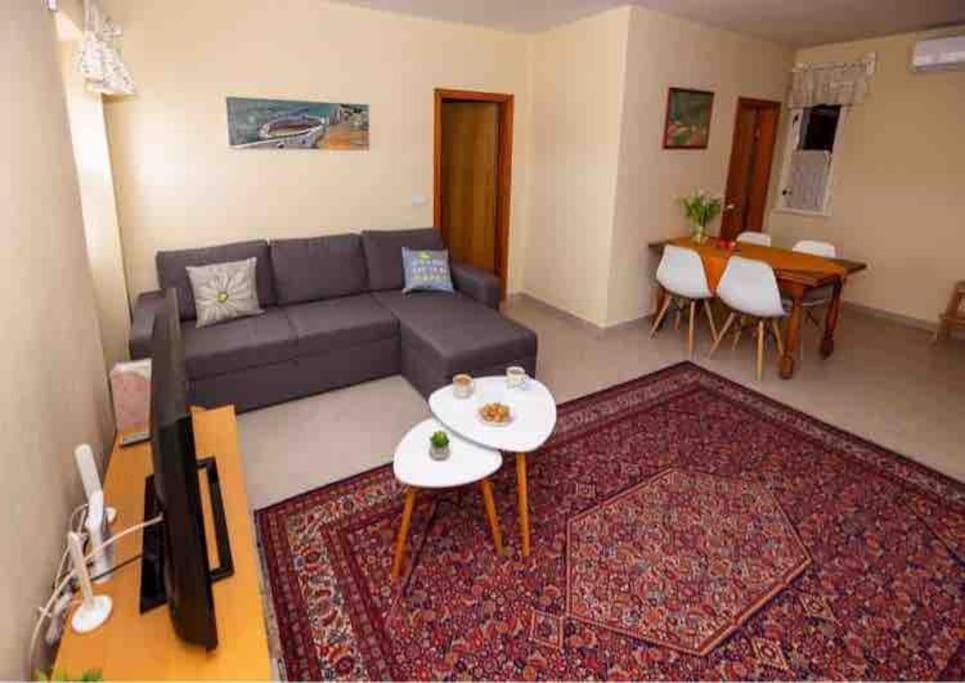 Apartment Old Town - Bambo Knin Εξωτερικό φωτογραφία